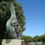 Monumento a Amália Rodrigues, em Lisboa