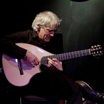 José Peixoto, guitarrista, de Sobral de Monte Agraço