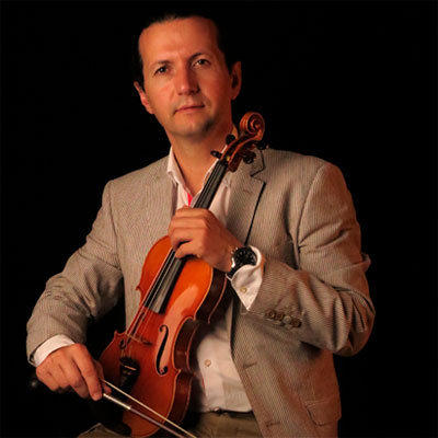 Norberto Gomes, violinista, de Santana
