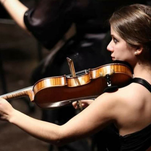 Eliana Magalhães, violinista, de Valpaços