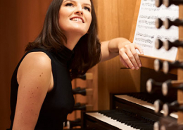 Laura Silva Mendes, organista, do Porto da Cruz, Madeira