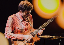 Vítor Rua, guitarrista e compositor, de Mesão Frio