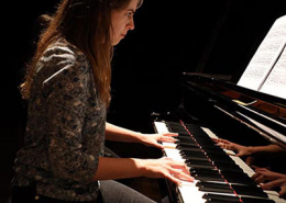 Maria Isabel Mendonça, pianista, de Seia