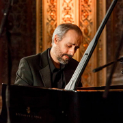 Paulo Oliveira, pianista, de Vila do Conde