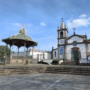 Coreto e igreja matriz de Canelas