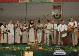Grupo de Cavaquinhos e Cantares à Beira