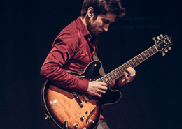 Mauro Ribeiro, guitarrista de Condeixa-a-Nova