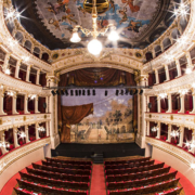 Évora e os seus auditórios Teatro Municipal Garcia de Resende