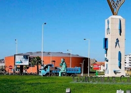 Monumento ao ourives e Multiusos de Gondomar, créditos Zimpit